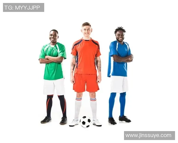 足球提示题：如何提升你的足球技巧与战术理解，成为场上的明星球员